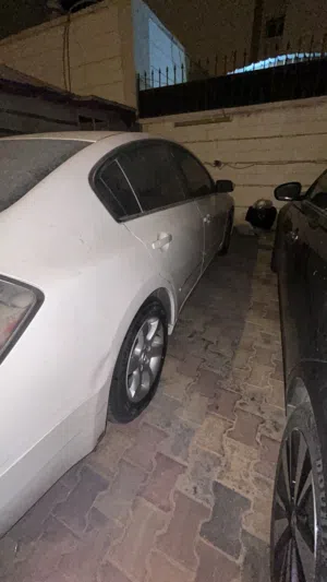نيسان التيما 2008