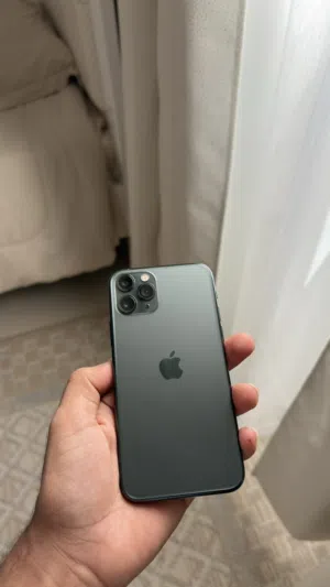 Apple iPhone 11 Pro 128 GB in Al Batinah