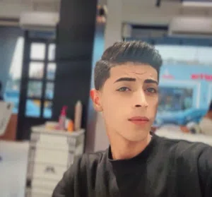 مصطفى 