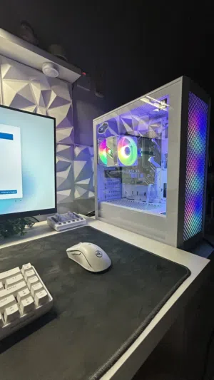 بيسي مستعمل ثلاث شهور مع ضمان سنة Three months used PC with one year warranty