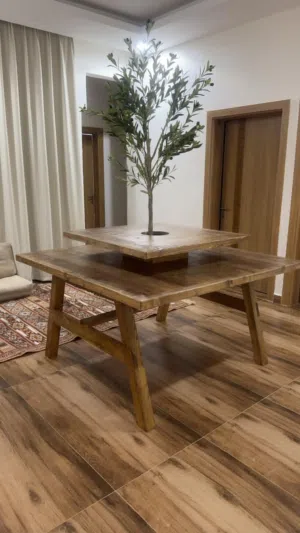 للبيع طاولة ديكور