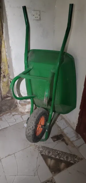 عربية مستخدم نظيف للبيع