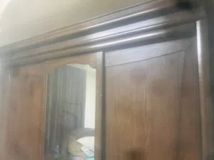 غرفة نوم جوز (تخت مزدوج) خشب لاتيه 18 - نظافة تامة وبسعر لقطة