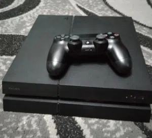 للبيع Playstation 4 مهكر 9.00