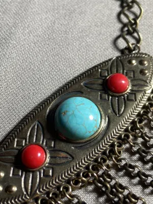 عقد نادر قديم مرصع بحجر الفيروز مع حجر المرجان للبيع السعر شامل التوصيل