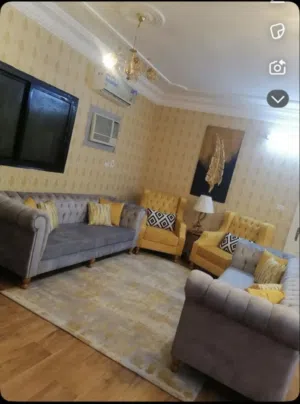 كنب صاله بحاله جيده ونظيفه