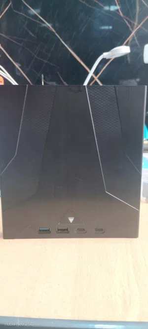 سواقة Blu-ray خارجية USB تقرأ Blu-ray و تنسخ DVD/CD - بحالة ممتازة