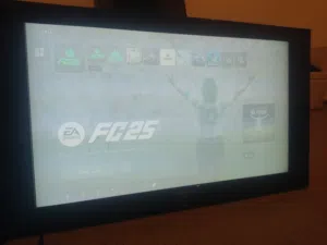 شااشه سامسونج فيها بيوضا ممكن بسبب كسر ف الوان تحتاج تصليح قطوس ف شكاره ارفع طول