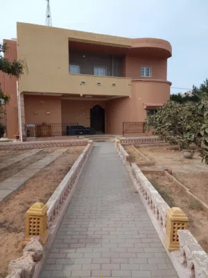 600 m2 More than 6 bedrooms Townhouse for Sale in Tripoli Shil Al-Bueishi