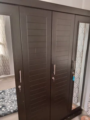 جدا نظيفه بحالة ممتازة جدا