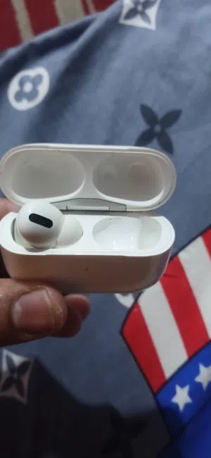 سماعه ابل ايربود 1برو اصليه apple Japan