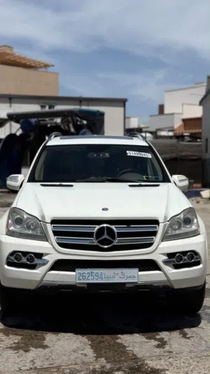 مرسيدس gl450 موديل 2011
