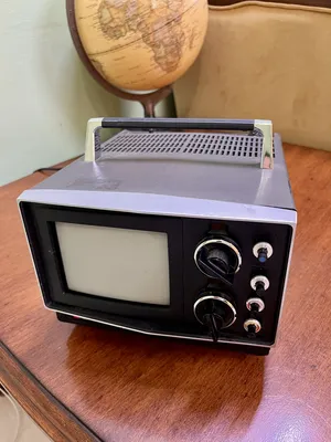 تلفزيون سوني قديم