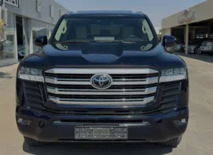 Used Toyota Land Cruiser in Muscat