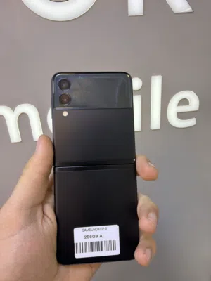 سامسونج فليب 3 5جي 256 تخزين رام8 samsung flip 3 5G 8/256G
