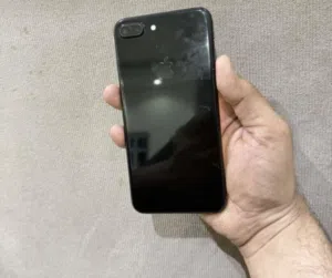 Apple iPhone 7 Plus 128 GB in Dhofar