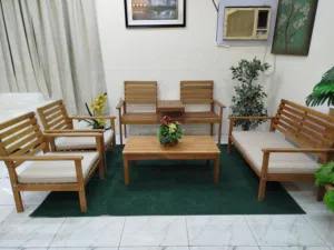 Outdoor sofa set for sale very good condition.