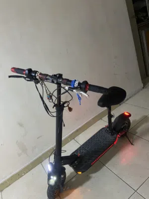 سكوتر الوحش سريع ونظيف