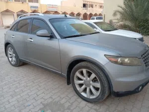 infiniti fx 35 2005 model urgent sale