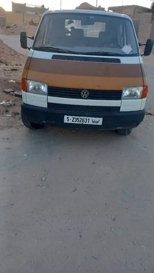 Used Volkswagen Transporter in Nalut