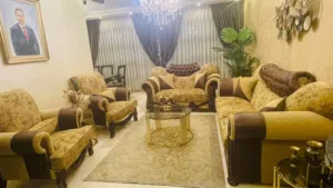 طقم كنب فخم وشبه جديد ومميز