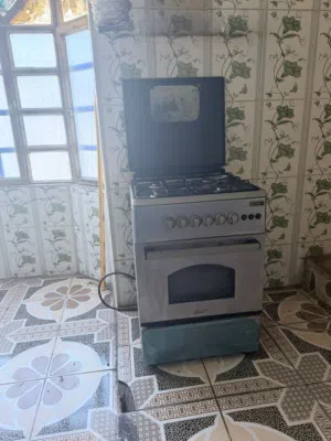 طباخ اربع عيون نظيف جدآ اقره الوصف