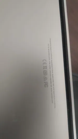 mac 2018 i7 6 core 2.2 --16g ram ddr4 -- 250ssd