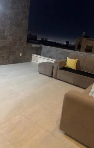 شقه مفروشه في ضاحيه الرشيد طابق رابع مع ترس مطل