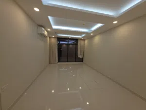 شقة سكنية راقية جدا اطلالة جزئيه بحريه الموقع الحد الجديد جوار مدرسة بيكن .خلف اللولو هايبر