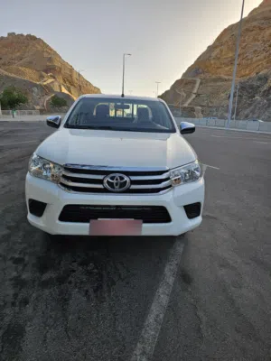 Used Toyota Hilux in Muscat