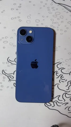 Apple iPhone 13 128 GB in Amman
