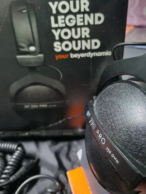 Beyerdynamic DT 770 Pro 250 Ohms للبيع
