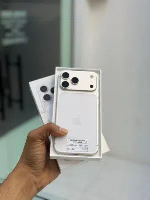 iPhone 17 Pro Max 256 GB With box available - Warranty piece - with 100% Battery