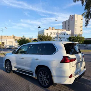 لكسز 2016 Lx570 للبيع