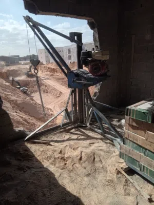 ونش لرفع جميع مواد البناء