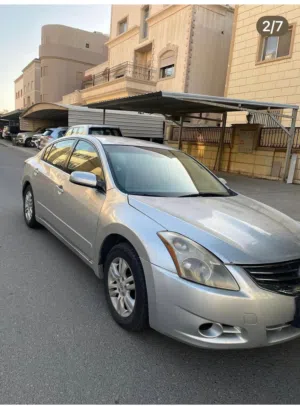 Used Nissan Altima in Farwaniya