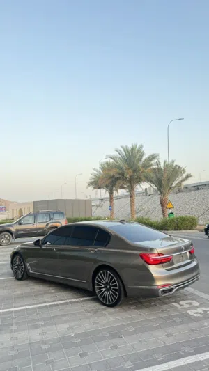 بي ام 740 الإيجار اليومي BMW