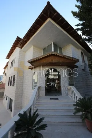 5 Bedrooms . 5+ Bathrooms . 1400 m21