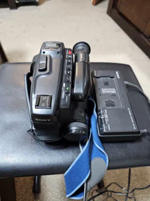 كاميرا سوني قديمة