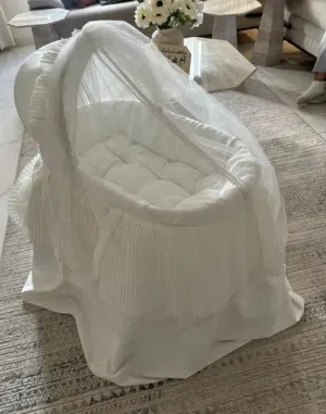 سرير استقبال مولود