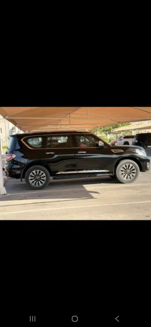 Nissan patrol V8 platinum