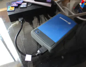 هاردسك خارجي 2000 جيجا Transcend لتخزين الملفات