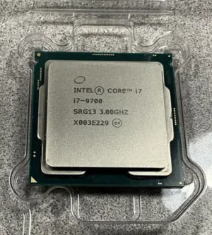 معالج i7 9700 ممتاز للي ناوي يطور جهازه ويزيد الأداء