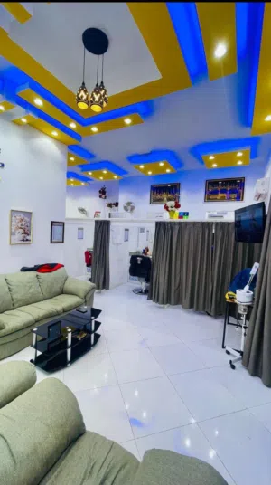للبيع جميع الاغراض المحل ( بسعر اقل عن سوق )
