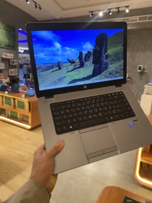 HP Elitebook / كور i5 / 8 جيبي رام / ssd256