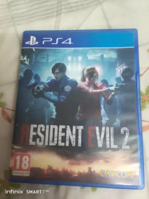 يوجد العاب بلاي ستيشن 4 بحالة ممتازة