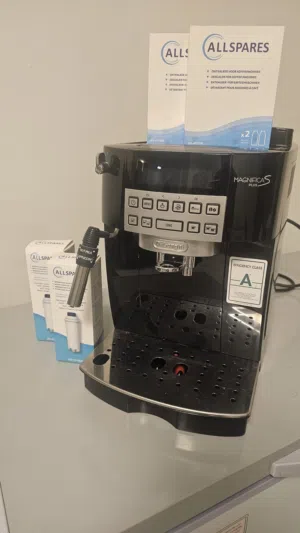 De'Longhi Magnifica S Plus – Coffee Machine + Maintenance Kit