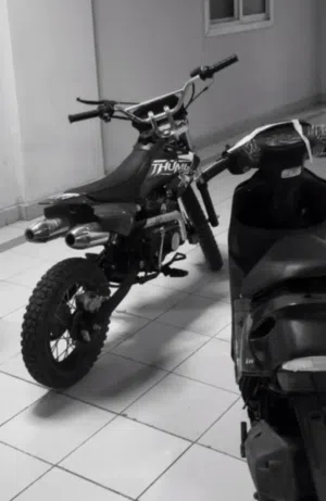 Dirt bike - كروز  125cc  Model 2025  4gear  Very good Just for 1000dhm
