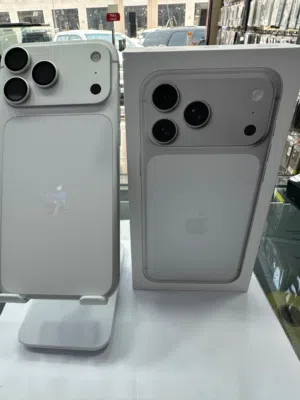 ايفون 17 بروماكس