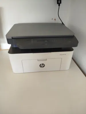 حبرها شبه جديد hp طابعه